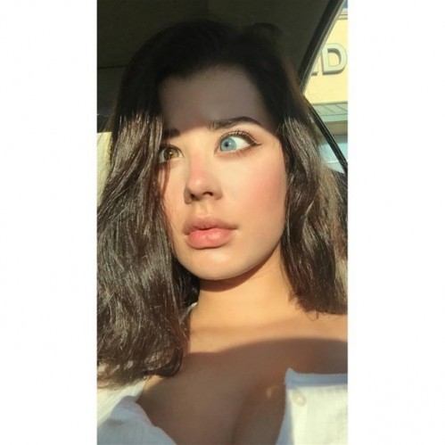 INSTAGRAM'IN GÖZ BEBEĞİ OLDU! POZLARI SOSYAL MEDYAYI YIKTI