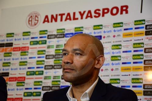 FLAŞ HABER! SÜPER LİG'DEN YILDIZ İSİM BEYİN KANAMASI GEÇİRDİ!