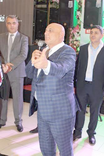 Iğdırlılar salona sığmadı!