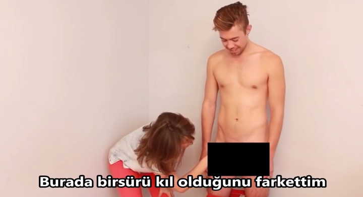 LEZBİYENLERE P*NİSİNİ ELLETTİ! BİRİSİ BIRAKMAYIP BİR ANDA... YOK ARTIK!