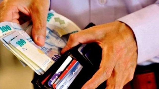 Eğer Alışverişe Akşam Çıkarsanız Satıcı Elinizde!