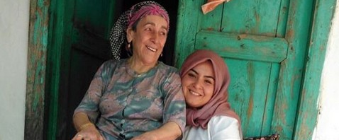 İŞTE HANİFE'NİN MERAK EDİLEN AİLESİ