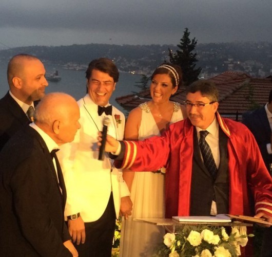 Vatan Şaşmaz evlendi hemde bakın kiminle...