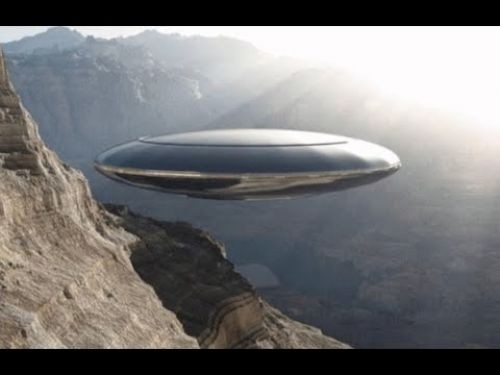 EGE'DE BİR KÖYE UFO DÜŞTÜ!!!