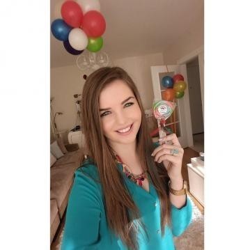 SELANA'NIN SELİNİ ÖYLE BİR DEĞİŞTİ Kİ ... PAYLAŞTIĞI FOTOĞRAF İLE FENOMEN OLDU!