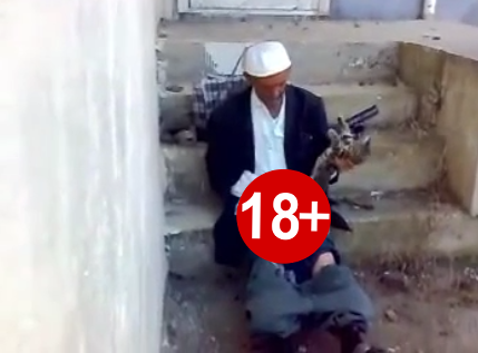 ARKADAŞLAR BU HEPİMİZİN İNSANLIK VAZİFESİ! HABERİ PAYLAŞALIM LÜTFEN! BU ALÇAĞIN KİMLİĞİ ORTAYA ÇIKSIN! Mutlaka Tanıyan, Gören, Bilen Birisi Vardır!