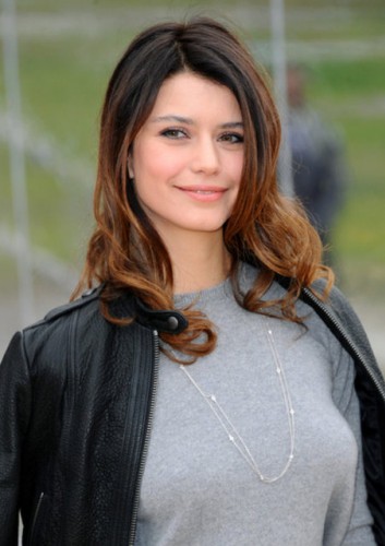 NURGÜL'ÜN KIZI KİME HAYRAN?