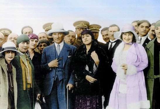 Atatürk'ün tüylerinizi diken diken edecek 16 az bilinen anısı ..!