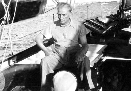 Atatürk'ün tüylerinizi diken diken edecek 16 az bilinen anısı ..!