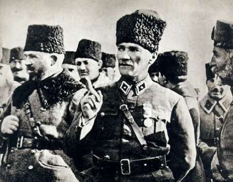 Atatürk'ün tüylerinizi diken diken edecek 16 az bilinen anısı ..!