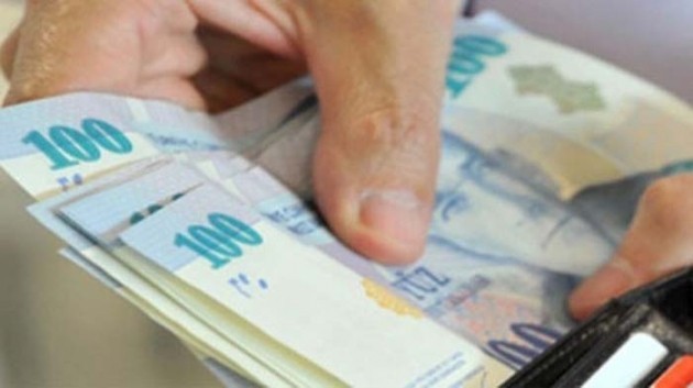 SON DAKİKA! ASGARİ ÜCRETTEN SEVİNDİREN GELİŞME! HERKES 1.300 TL OLMASINI BEKLERKEN BU RAKAM DAHA FARKLI!