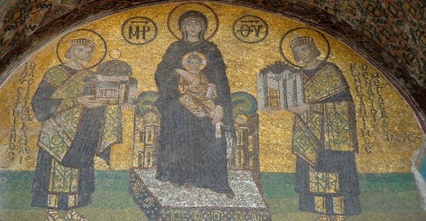 Ayasofya'nın efsanelerle dolu hikayesi... İşte o hikayeler...