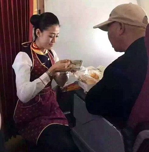 Bu Kızın Yaptıkları Sosyal Medyada Paylaşım Rekorları Kırıyor!
