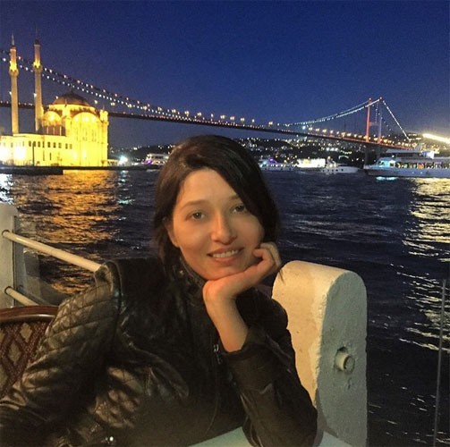 Makyajsız Sıla Şaşırttı! Onu Bu Halde Gören Hayranları..