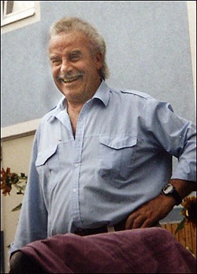 ÖZ KIZINDAN 7 ÇOCUĞU OLMUŞ HEPSİNİ DE... ALLAH'IM BU NASIL BİR İNSAN BÖYLE?