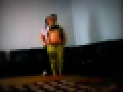 DUL KADINA YARDIM İÇİN DUA EDİP ÜFLEYEN HOCA...