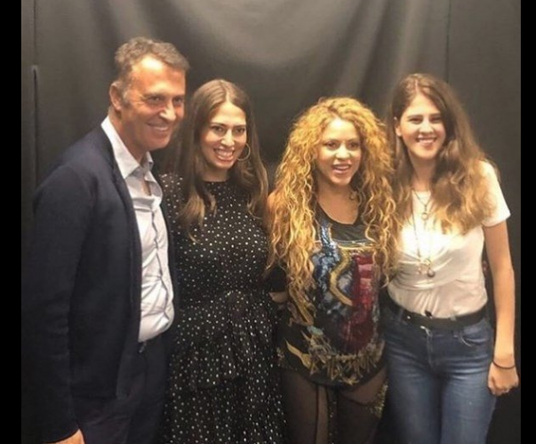 Shakira konserine ünlüler akın etti