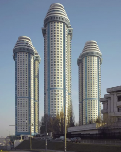 Cinsel Çağrışım Yapmada Adeta Çığır Açmış Olan Birbirinden Garip 15 Yapı