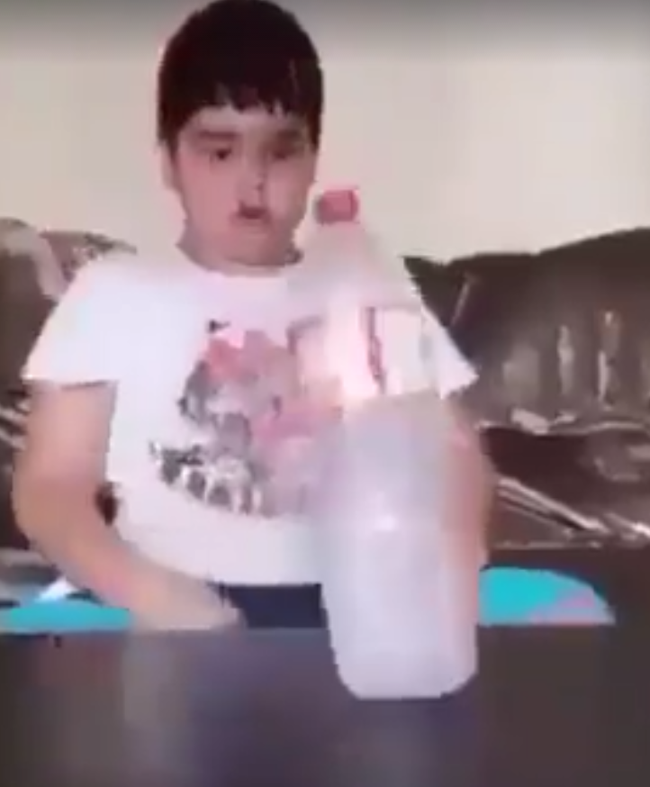 Küçük Çocuğun Yaptıkları Herkesi Şaşırttı..!