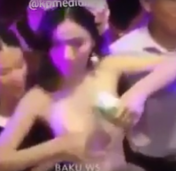 BÖYLE GELENEK GÖRÜLMEDİ GELİNİN GÖĞÜSLERİNİ.. BÖYLE GELENEK Mİ OLUR !! YUUUH ARTIK!!