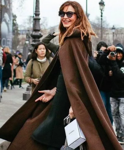 Moda Çevreleri Tarafından Parmakla Gösterilen Stili ile Global Moda İkonu Ece Sükan!