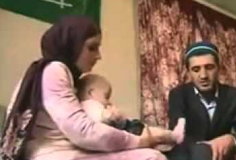 SUBHANALLAH! BU BEBEĞİ GÖRENLER BİR BİR MÜSLÜMAN OLUYOR!