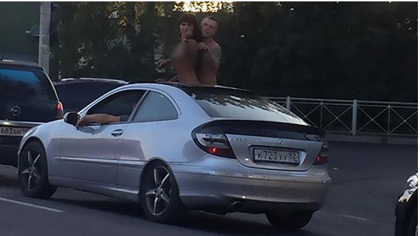 Trafikte inanılmaz anlar! Herkesin ortasında…