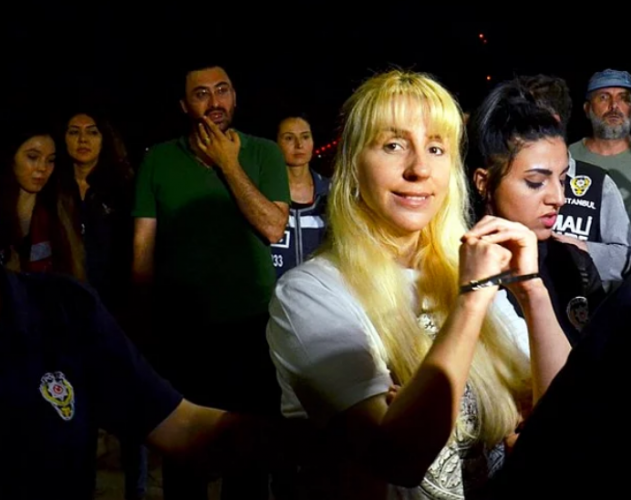 Gözaltına Alınan Adnan Oktar'ın Kediciklerini Makyajsız Halleriyle Tanımanız Neredeyse İmkansız!