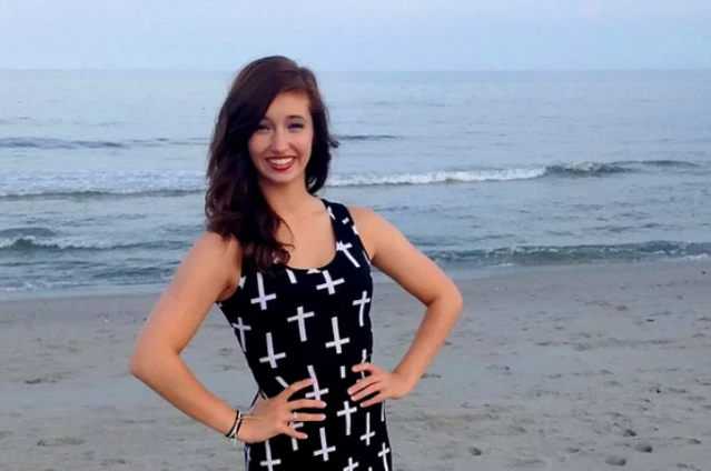 Ne Kadar Zor Olabileceğini Bir Düşünün! 12 Farklı Kişiliğe Sahip Olan Kadın: Lauren Stott