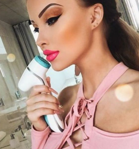 Gabriella Jirackova, Barbie'ye benzemek için her ay 6 bin lira harcıyor