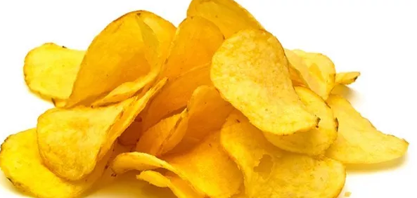 SKANDAL! Türkiye’de Her Yıl Satış Rekorları Kıran Milyonlarca Satılan Ünlü Cips Domuz Yağı İle Yapılıyormuş!