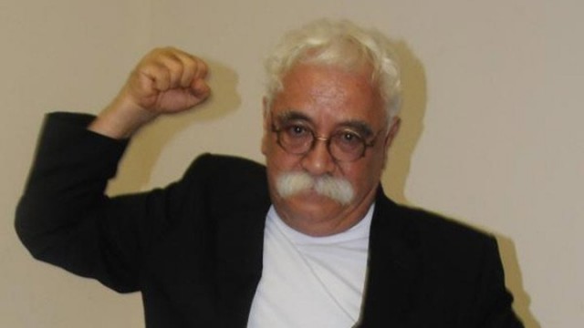 Levent Kırca hayatını kaybetti....