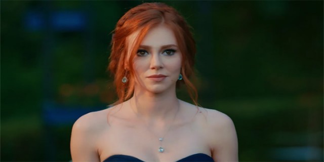 KULAKLARINIZA İNANAMAYACAKSINIZ... BAKALIM PARA İÇİN NE KADAR İLERİ GİDECEK...ELÇİN SANUYA DUDAK UÇUKLATAN TEKLİF AMA..