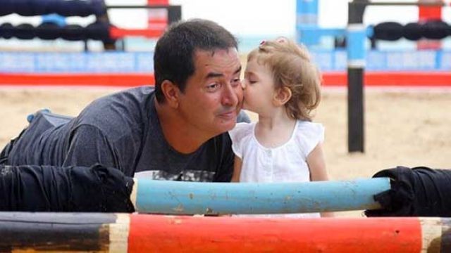 Acun'a Instagram'dan gönderme! Melisa'yı bakın ne için doğurmuş...