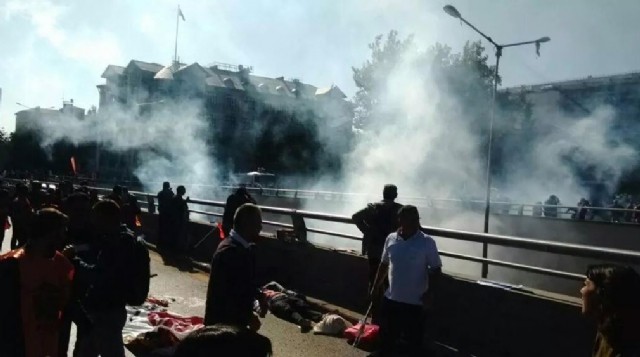 Ankara'da miting öncesi patlama : En az 20 ölü, 100'den fazla yaralı !