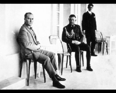 Ulu Gazi Mustafa Kemal Atatürk'ün Bilinmeyen Fotografları