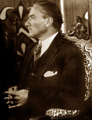 Ulu Gazi Mustafa Kemal Atatürk'ün Bilinmeyen Fotografları