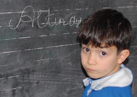 HENÜZ 7 YAŞINDAYKEN BAL İLE ALTIN AYI'DA EN BÜYÜK ÖDÜLÜ KAZANMIŞTI !! AMA O ÇOCUĞUN SONU...