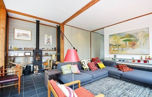 1 yıl önce aldığı evi 36 katına sattı!