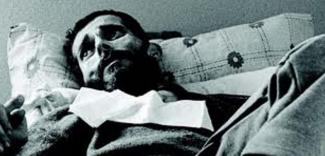 KABİR AZABI ÇEKMEYECEK 8 KİŞİ! MUTLAKA OKUYUN..!