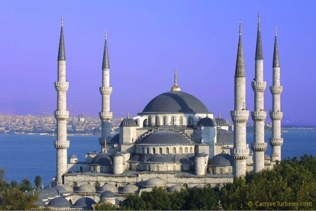 CAMİ HOPARLÖRÜNDEN DUYULAN SESLER HERKESİ ŞOK ETTİ! O SESLERİN ANLAMI..