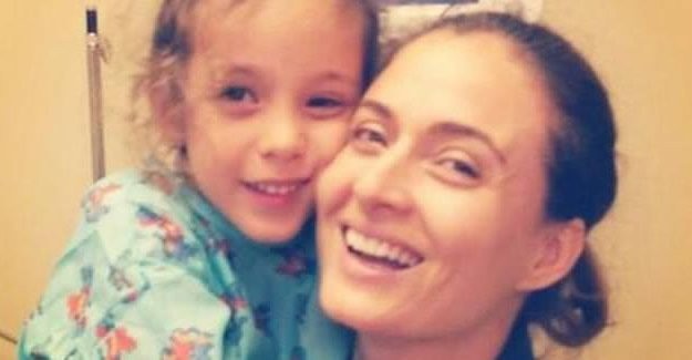 Ceyda Düvenci'nin Bu Şirin Kızının Öyle Bir Hastalığı Var ki...