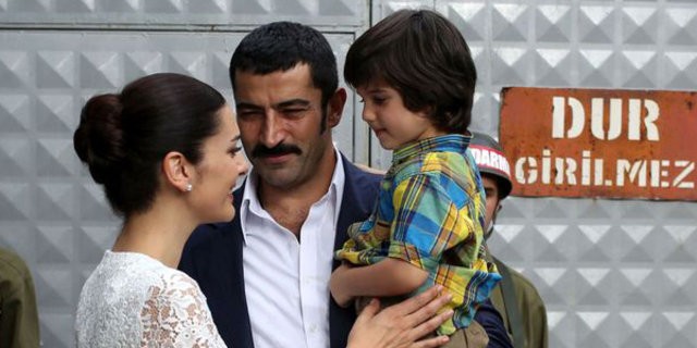 Dizi Bitti İmaj Değişti! İşte Kenan İmirzalıoğlu'nun Yeni İmajı..