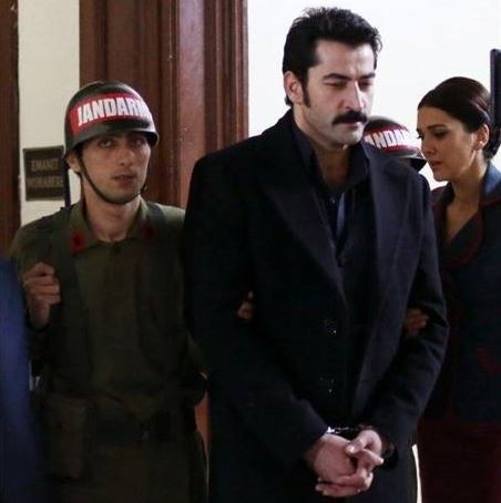 Dizi Bitti İmaj Değişti! İşte Kenan İmirzalıoğlu'nun Yeni İmajı..