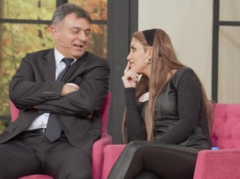 Gelin adayına canlı yayında ne yaptığına çok şaşıracaksınız..