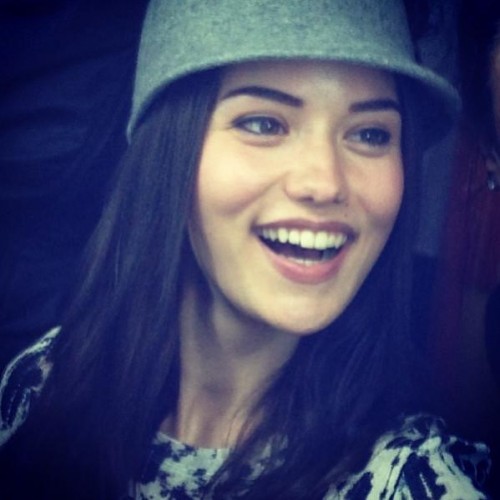 Fahriye Evcen Gerçek Yüzünü Gösterdi! Dışı güzel ama içi...