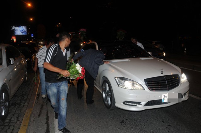 Mehmet ali Erbil’in yeni sevgilisinin yaşı yok artık dedirtti