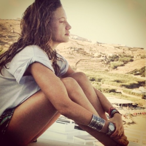 Serenay sarıkaya'ya şok!