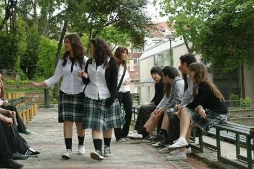 Son Dakika!! Okullar 2 Gün Tatil Edildi!!