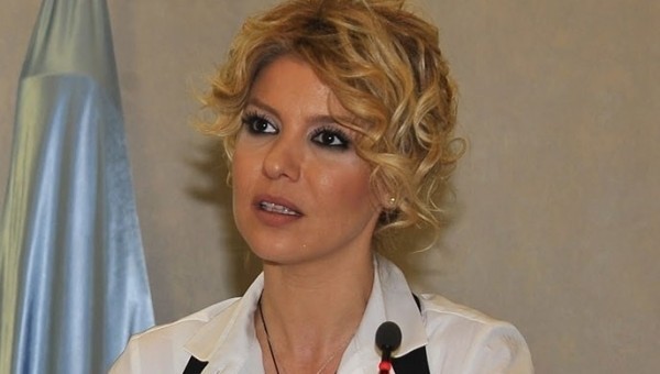 Gülben Ergen isyan etti! ''Allah belanı versin...''